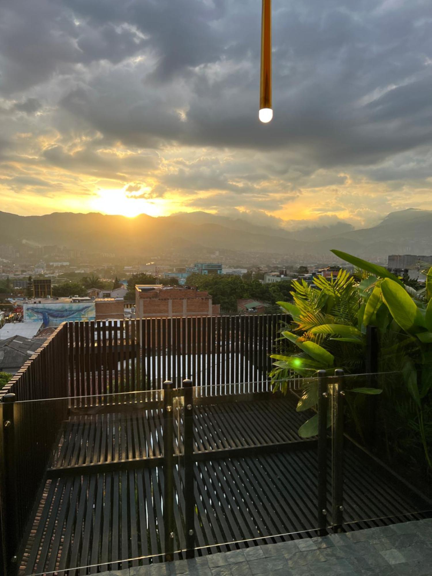 Hotel Zelva Negra Medellín Eksteriør bilde